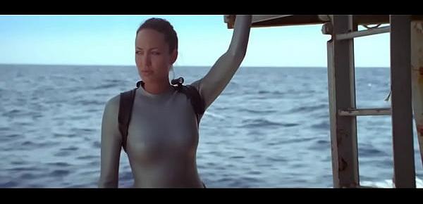  Angelina Jolie in Lara Croft Tomb Raider - The Cradle of Life